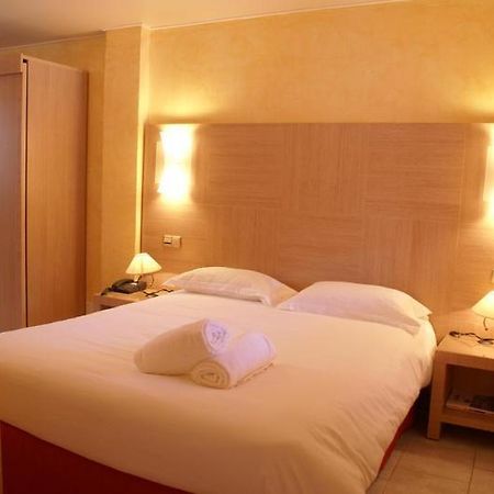 Eden Park Hotel Serriera  Ngoại thất bức ảnh