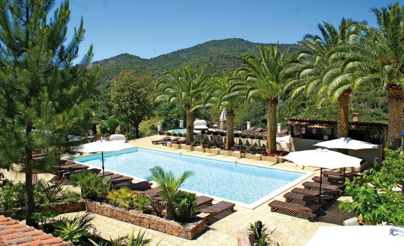 Eden Park Hotel Serriera  Ngoại thất bức ảnh